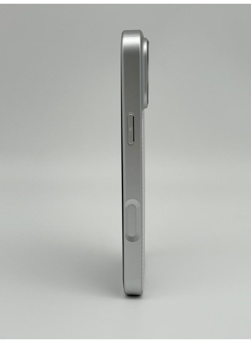 عام CaseBar Retro Racing Series Case for iPhone 17 Pro Max – Dual-Color Heritage Edition – 3D Texture & Skin-Friendly Coating – Slim Shockproof Protective Cover (White) - Image 3